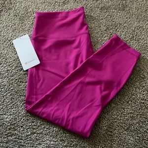 NWT Lululemon Wunder Train HR Tight 25”